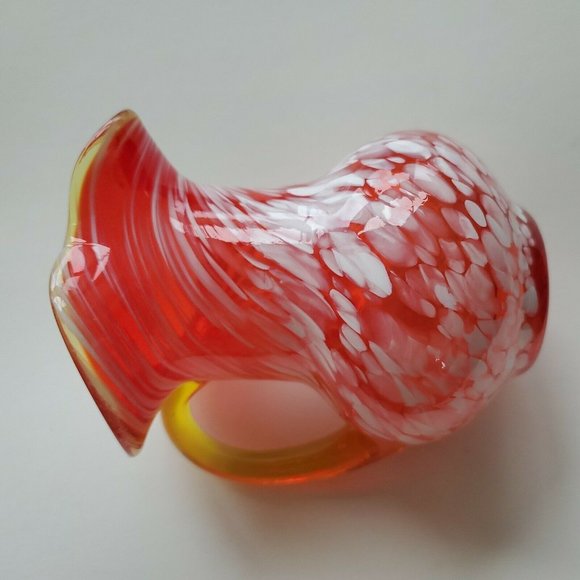 Fenton Style Rainbow Art Red Yellow White Spatter Glass Ruffled Crimped Rim Vase - Picture 8 of 10